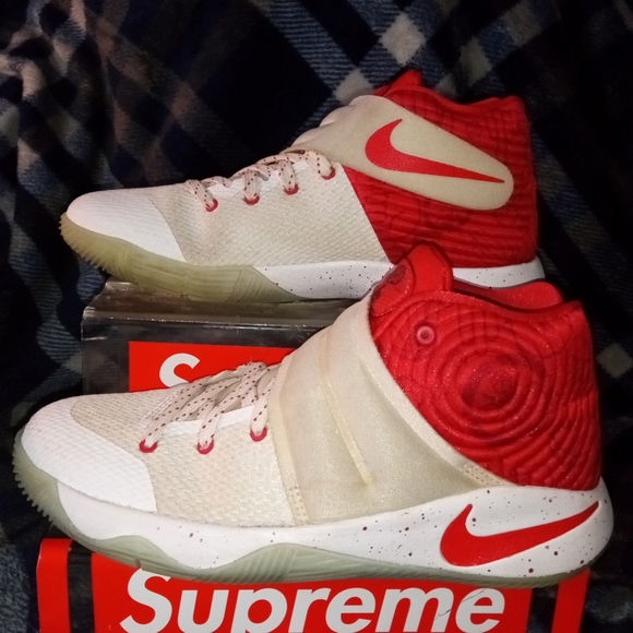 Nike Kyrie 2 Touch Factor Basketball Sneakers Youth - Picture 2 of 14